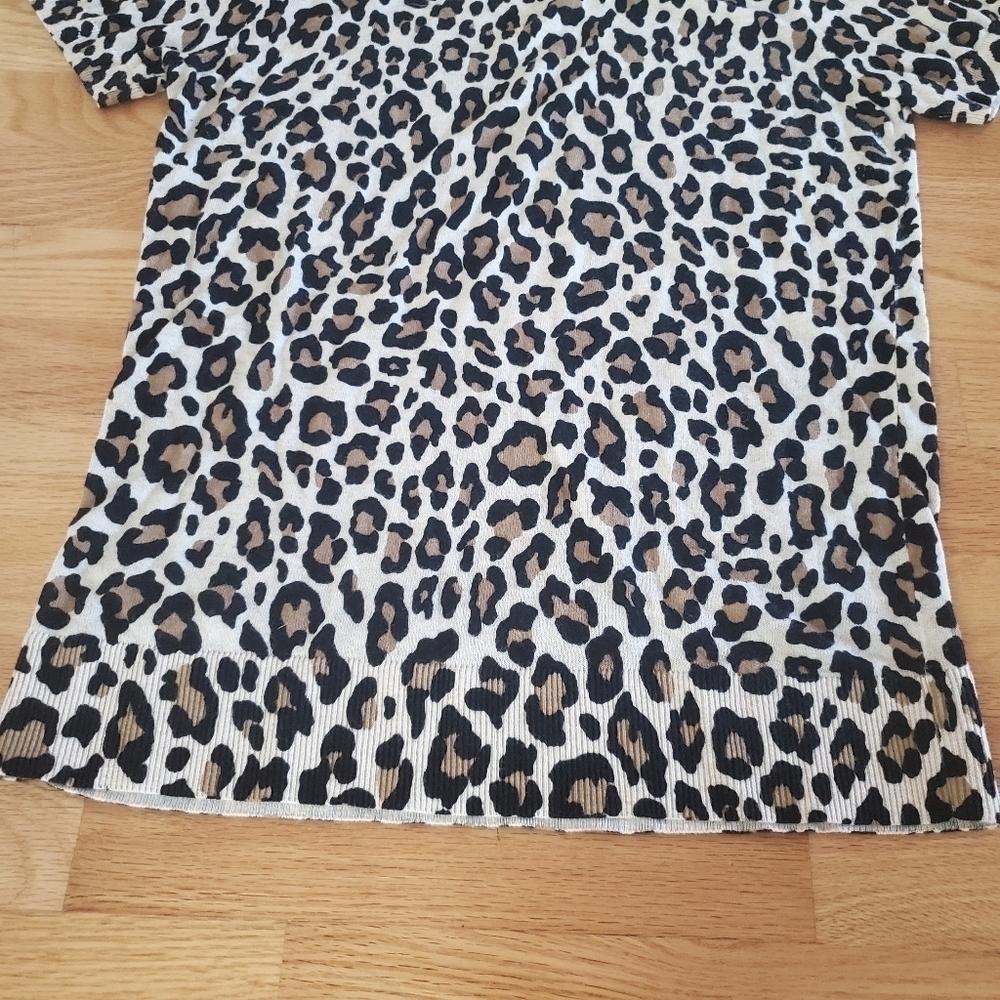 Loft Short Sleeve Cheetah Print Top NWOT - Picture 5 of 8
